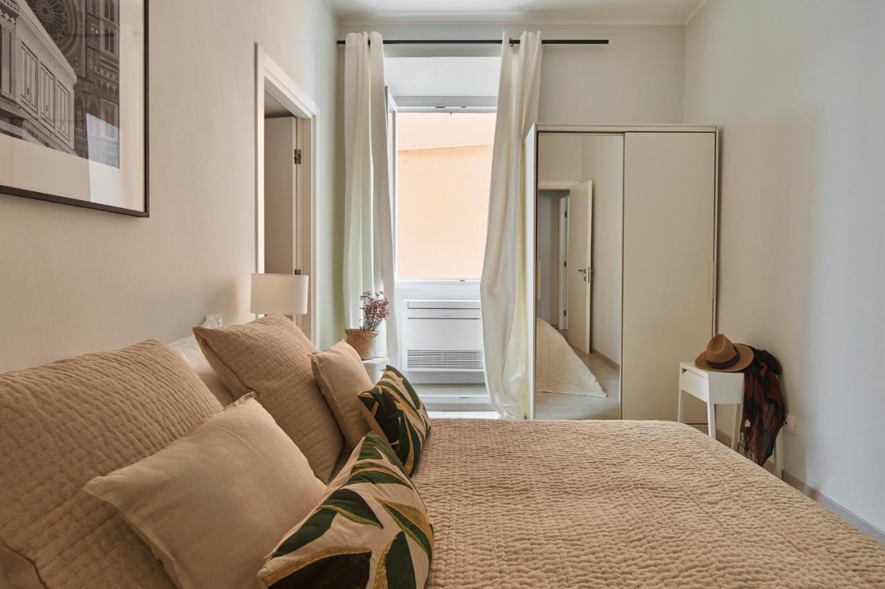 3 Master Bedrooms With Balcony On The River With Views Florence Exterior photo